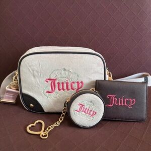 Juicy Couture Crossbody/Camera Bag